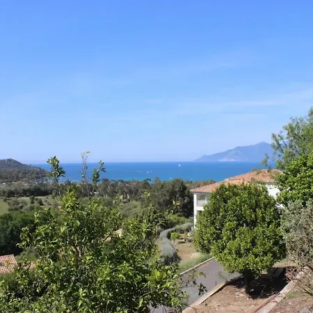 Spacieuse A Saint-florent Avec Piscine וילה סן פלורן