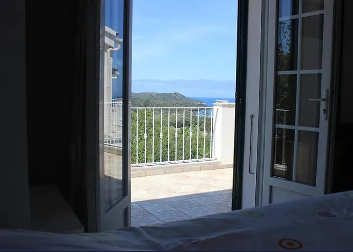 Spacieuse A Saint-florent Avec Piscine *