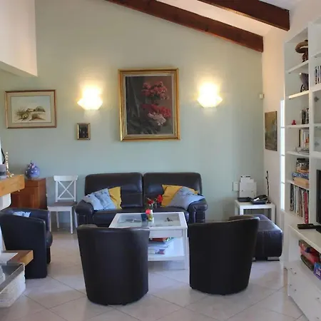 Villa Spacieuse A Saint-florent Avec Piscine