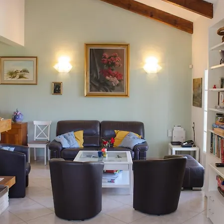 Spacieuse A Saint-florent Avec Piscine Villa